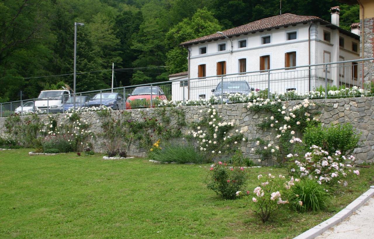 Вилла Pikes Pulfero Экстерьер фото